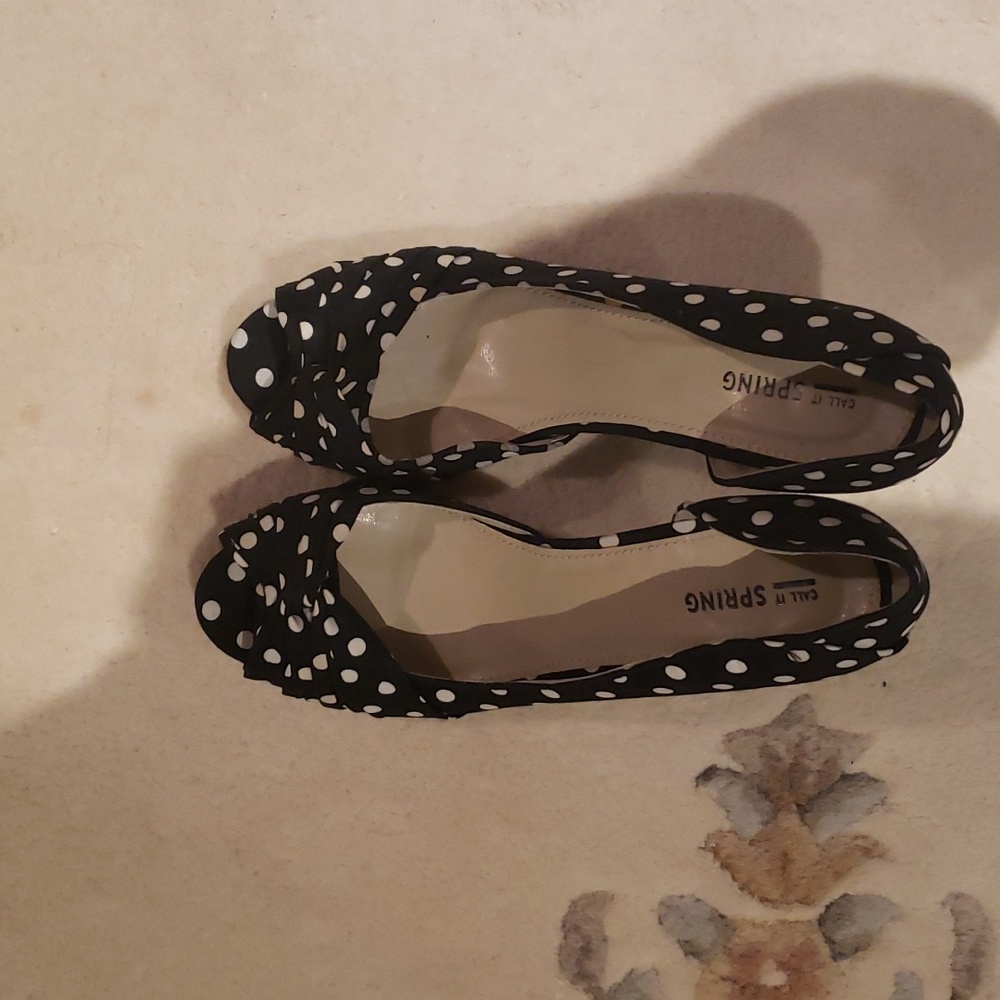 Polka-dot heels